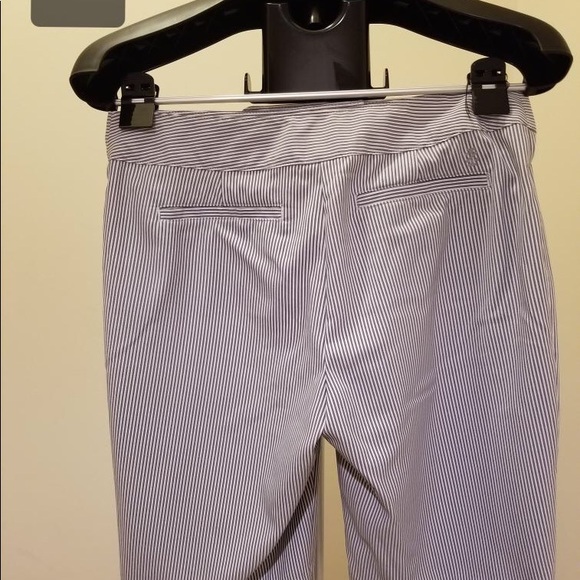 Seersucker shorts - Picture 2 of 2